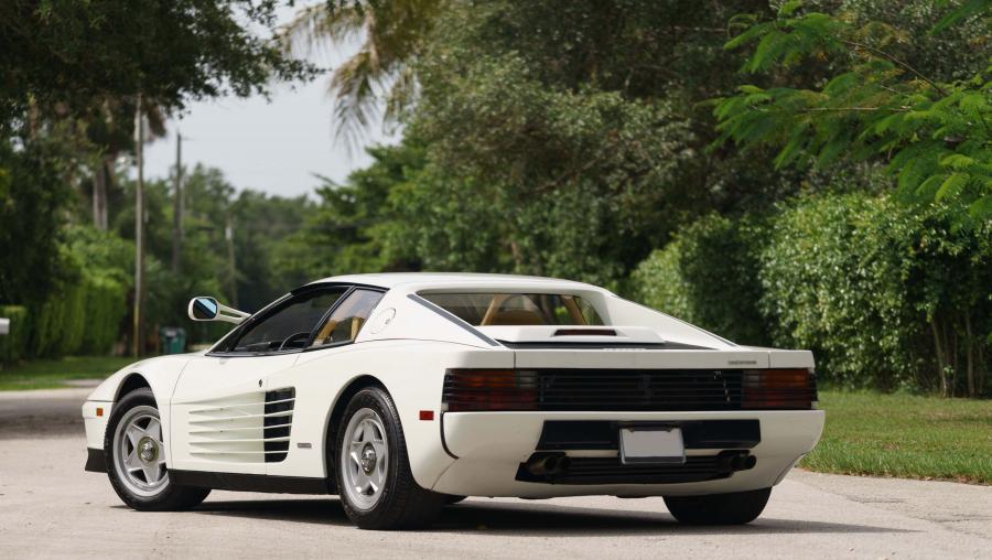  Ferrari Testarossa 1986 года  (фото 7 из 30)